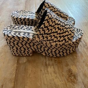 Zara Wedges